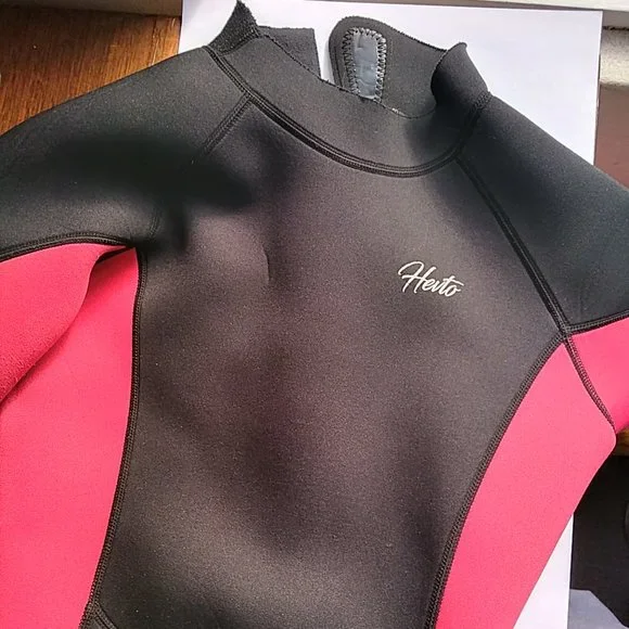 Hevto Childs Full Wetsuit Youth Size 16 Spirit Vigor 3/2 Red Black - Picture 10 of 10